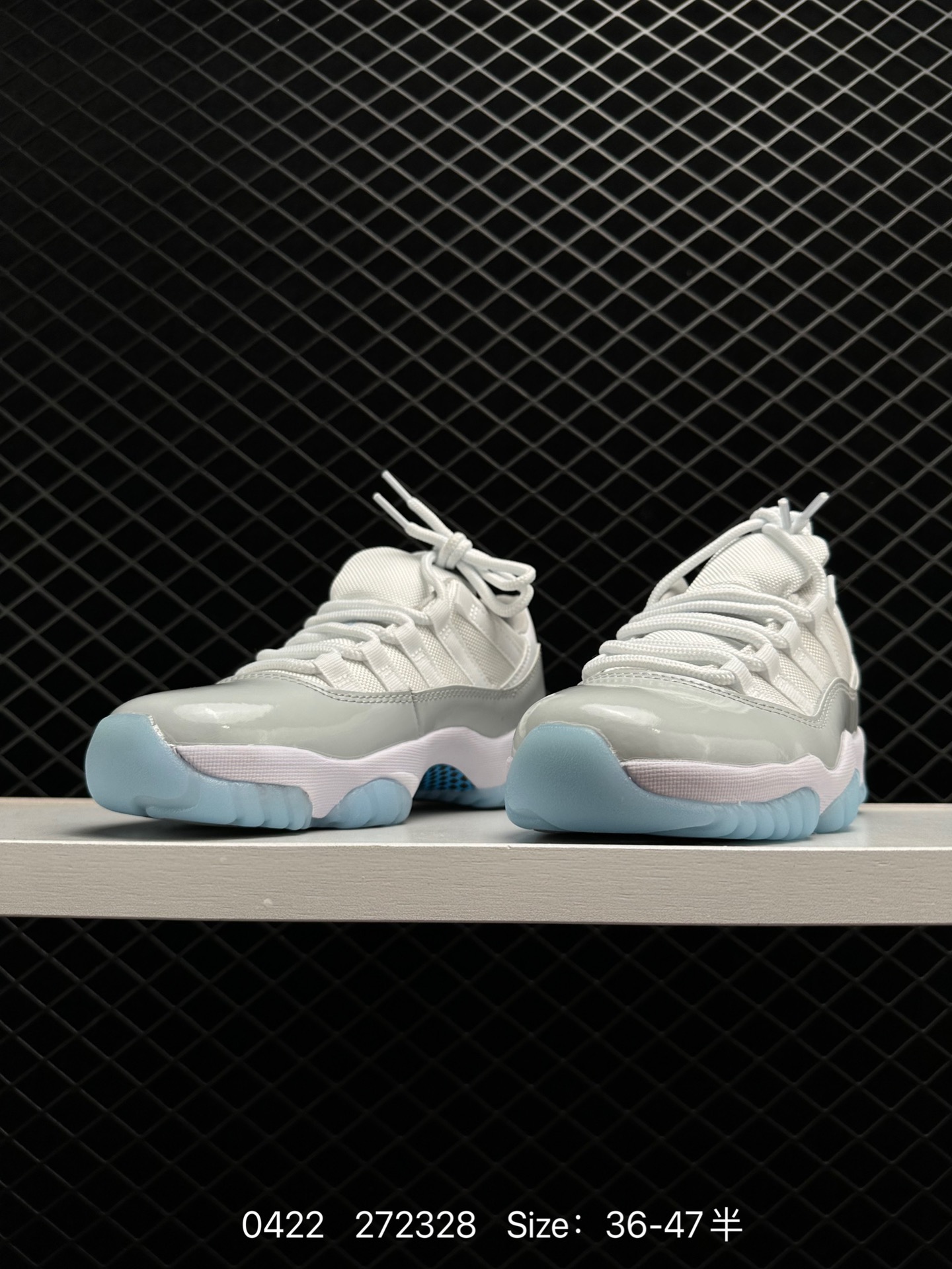 Air Jordan 11 Retro Low 